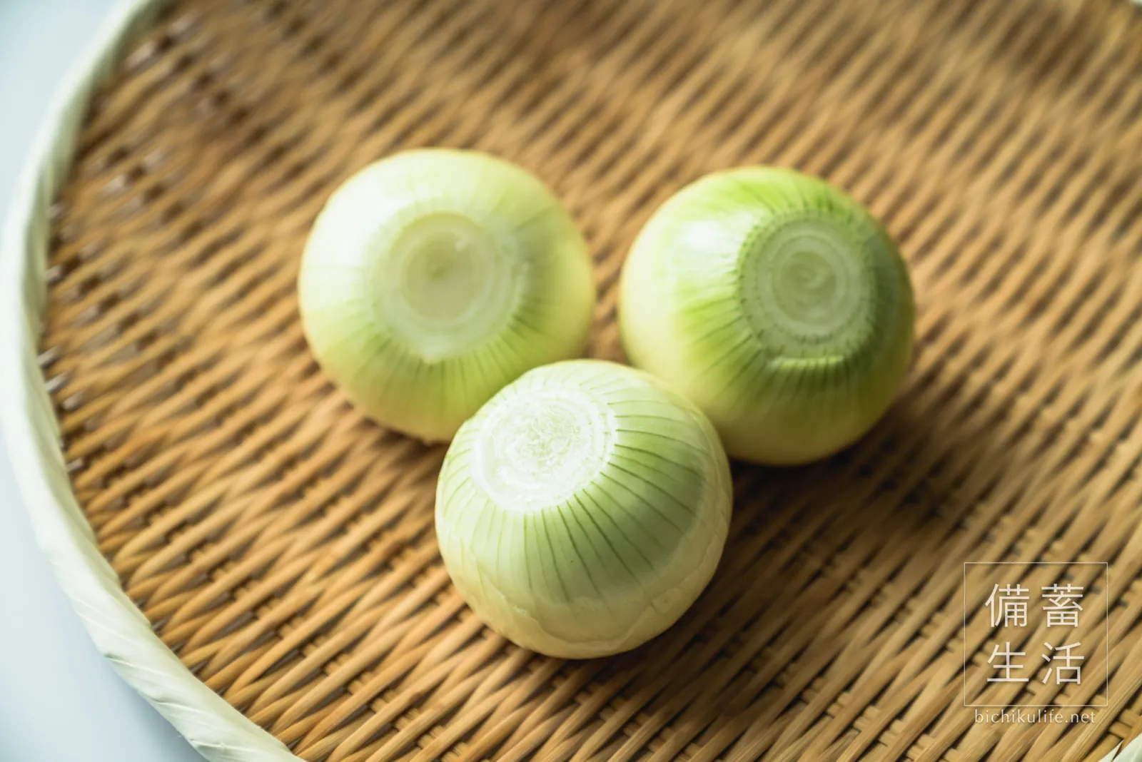 Onions peeled and cut with a cross on top