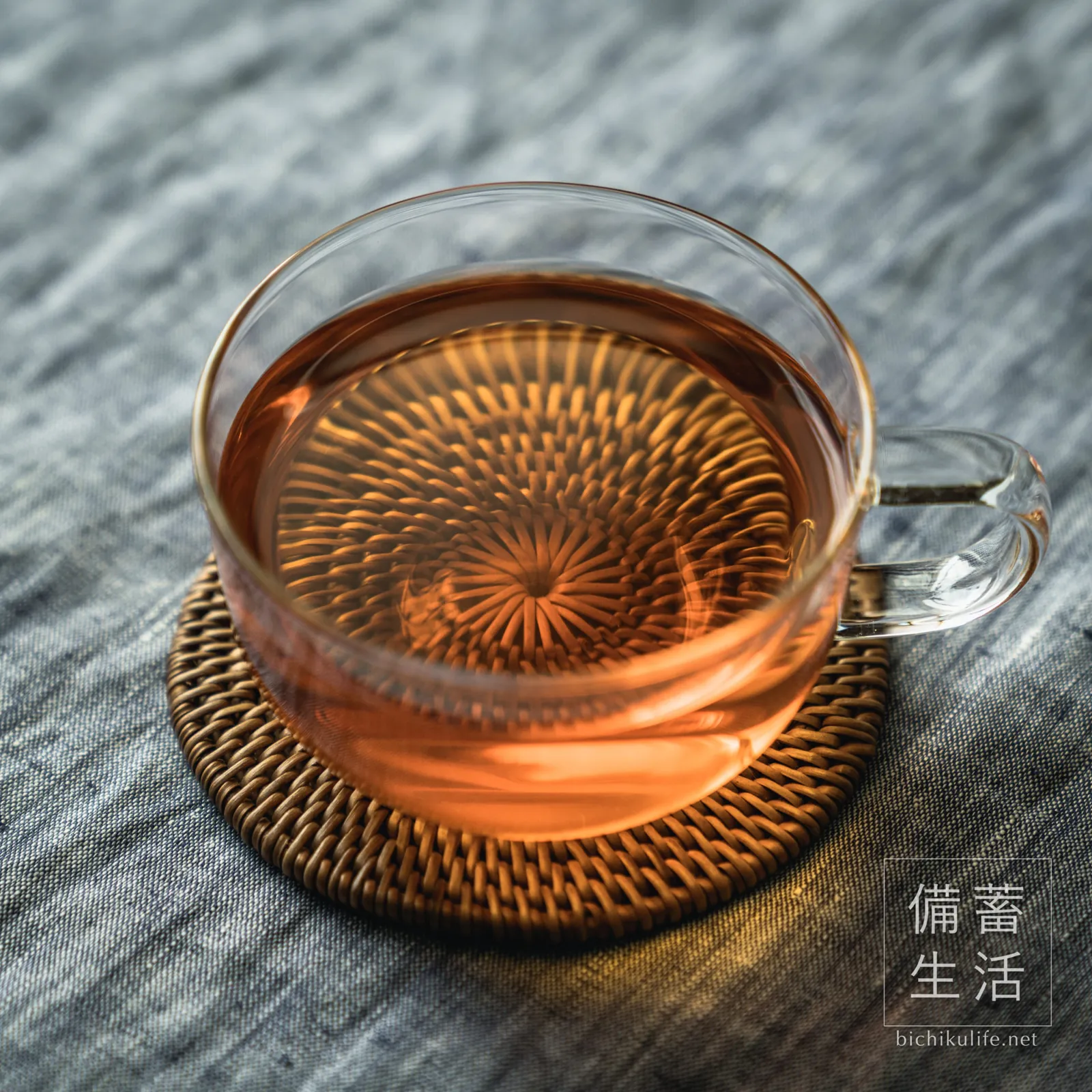 Onion skin tea in a glass