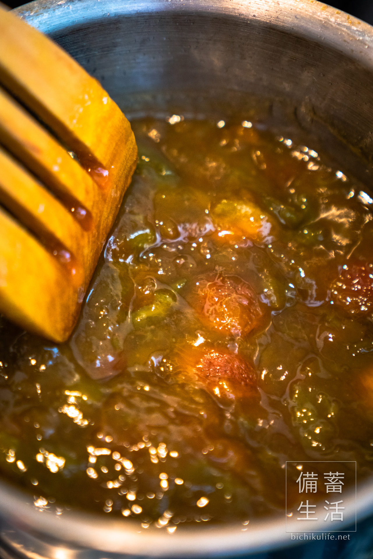 梅ジャムの作り方・レシピ（梅シロップに残った梅で作る）、鍋で煮詰める